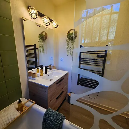 Le Tresor Du - - De Clarens - - Piscine - Parking - Wifi - Acces Privee - Golf - Casino - Terra Aventura - So Velo Apartment *